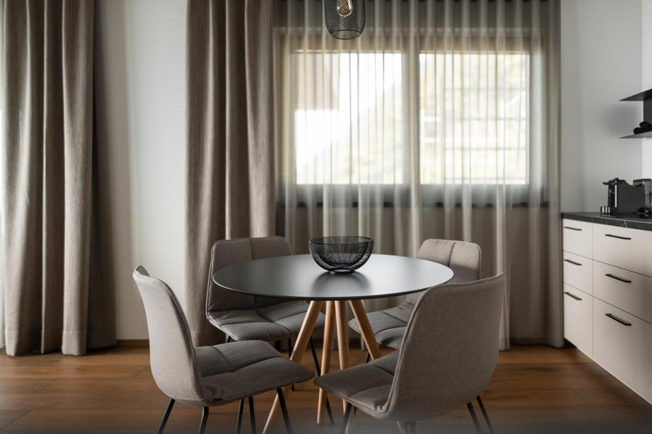 Culinaria Living Lägenhet Tirolo Exteriör bild