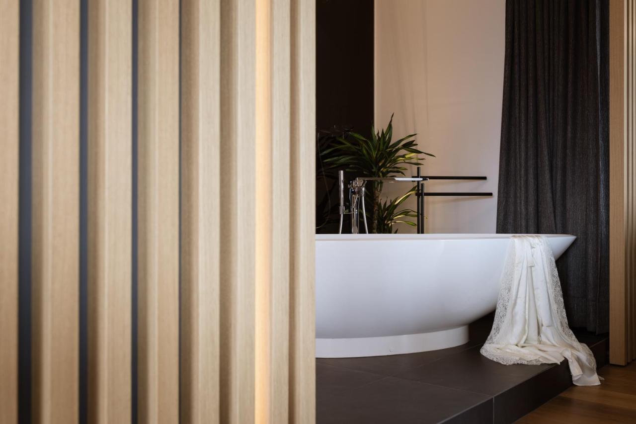 Culinaria Living Lägenhet Tirolo Exteriör bild