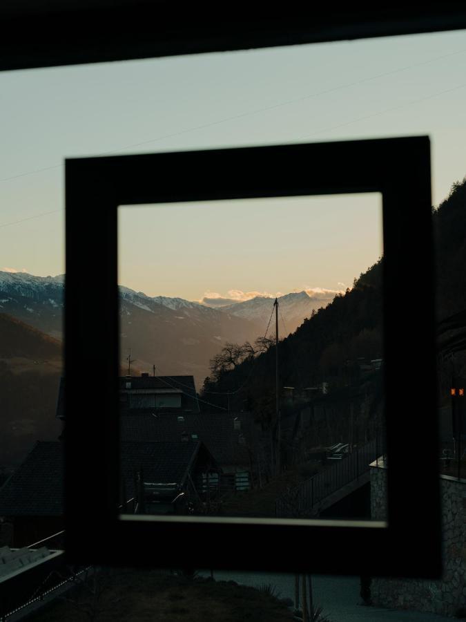 Culinaria Living Lägenhet Tirolo Exteriör bild